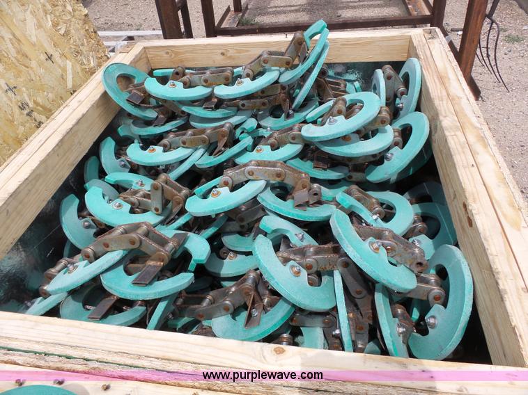 image for item BR9219 Ultmw grain handling paddles and chain