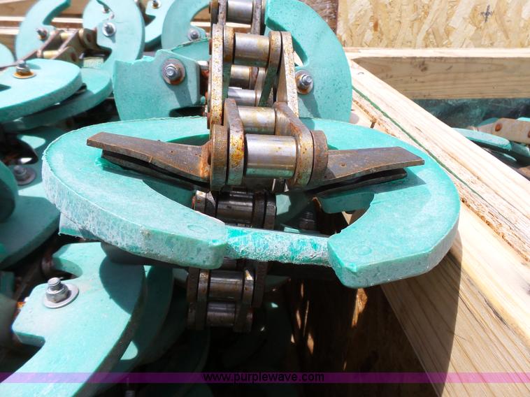 image for item BR9219 Ultmw grain handling paddles and chain
