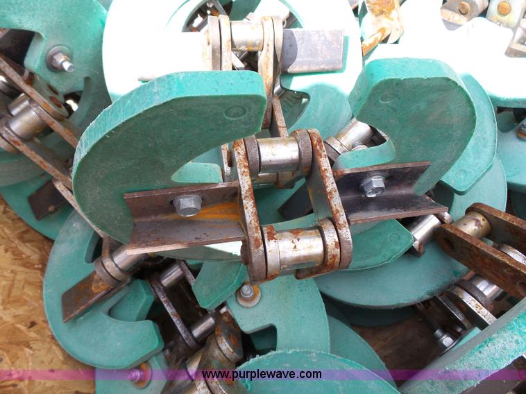 image for item BR9219 Ultmw grain handling paddles and chain