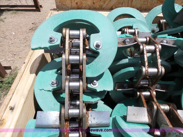 image for item BR9219 Ultmw grain handling paddles and chain