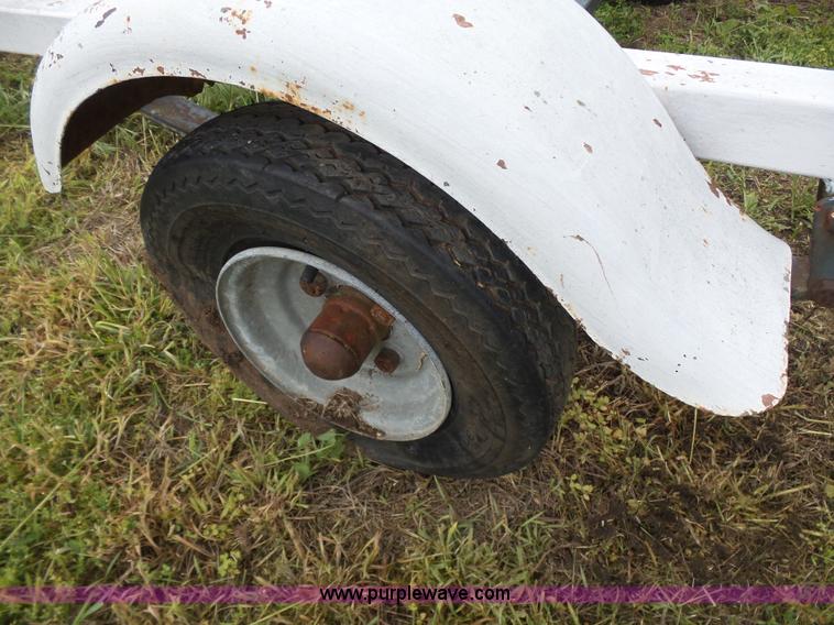 image for item BR9353 Boat trailer