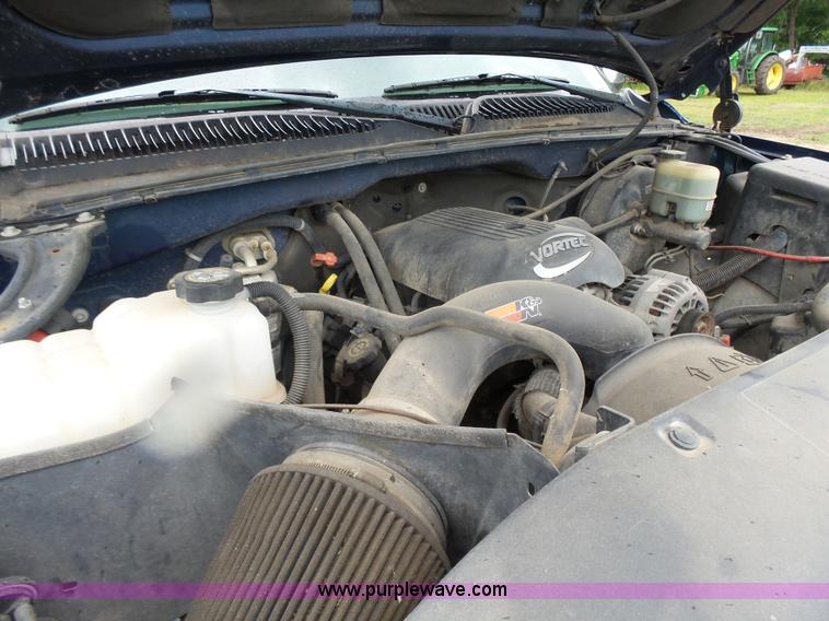 image for item BR9354 2002 Chevrolet Silverado 1500 Ext. Cab pickup truck