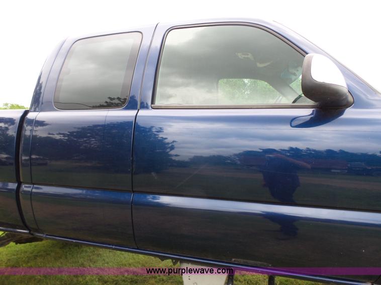 image for item BR9354 2002 Chevrolet Silverado 1500 Ext. Cab pickup truck