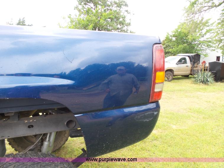 image for item BR9354 2002 Chevrolet Silverado 1500 Ext. Cab pickup truck