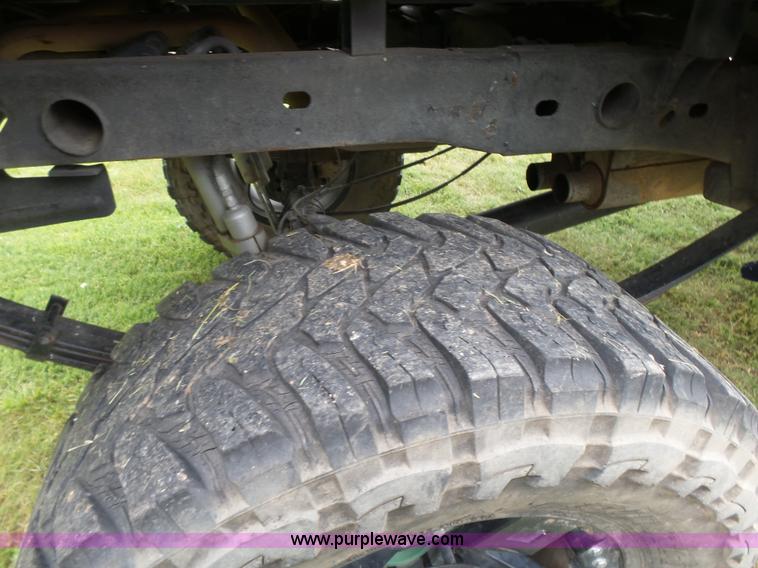 image for item BR9354 2002 Chevrolet Silverado 1500 Ext. Cab pickup truck