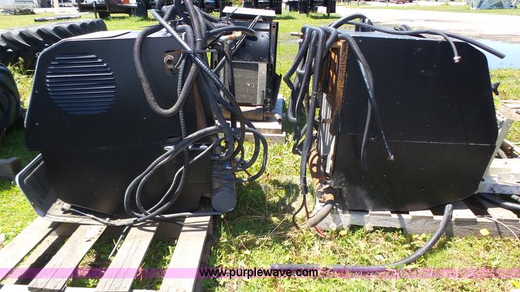 image for item BX9077 (2) auxiliary power units