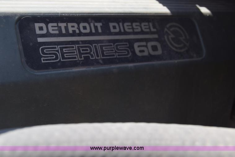 image for item BX9745 2007 Freightliner Columbia semi truck