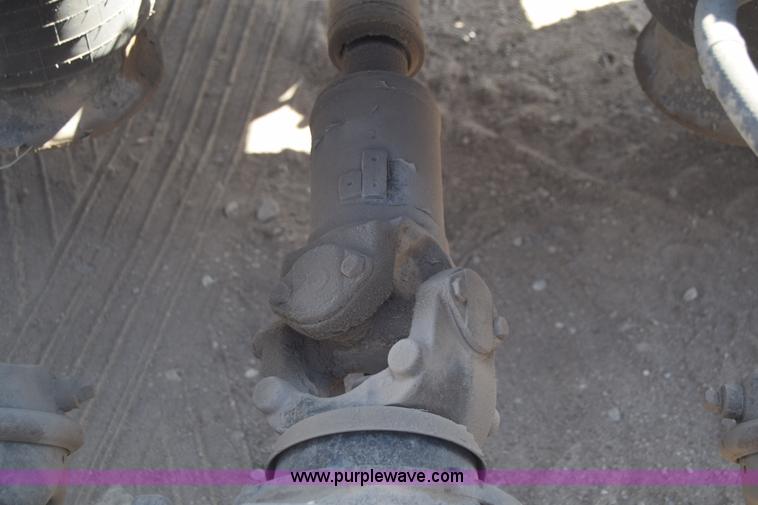 image for item BX9745 2007 Freightliner Columbia semi truck