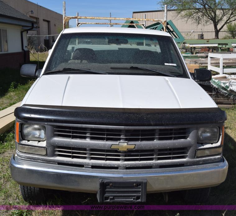 image for item BX9747 1999 Chevrolet 2500 utility truck