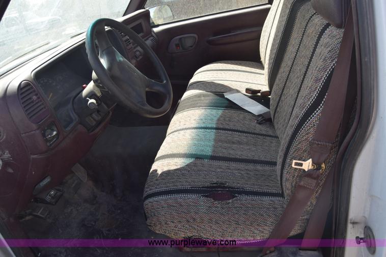 image for item BX9747 1999 Chevrolet 2500 utility truck