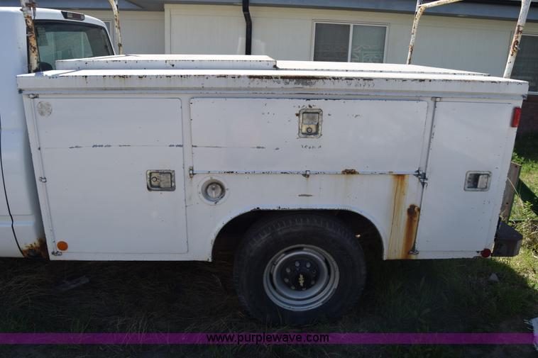 image for item BX9747 1999 Chevrolet 2500 utility truck