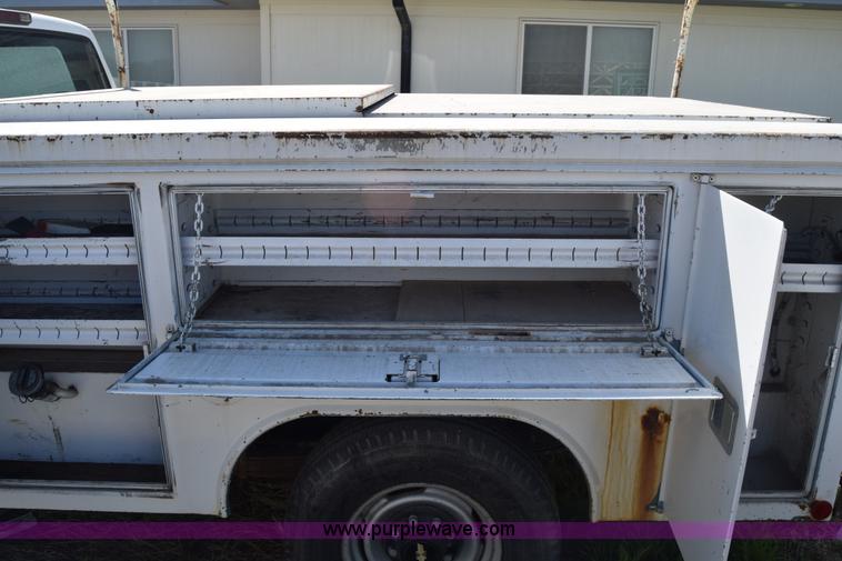 image for item BX9747 1999 Chevrolet 2500 utility truck