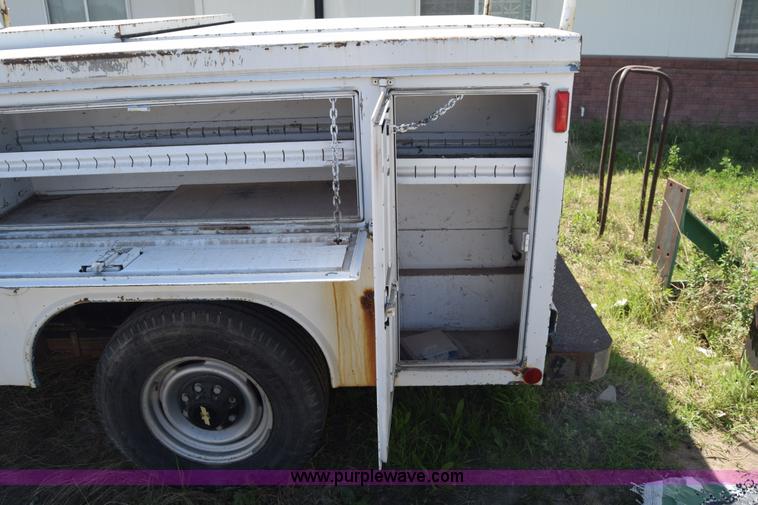 image for item BX9747 1999 Chevrolet 2500 utility truck