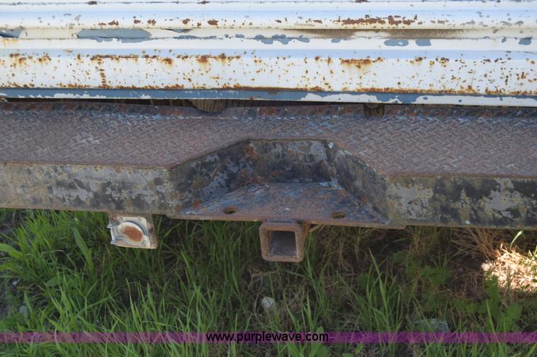 image for item BX9747 1999 Chevrolet 2500 utility truck