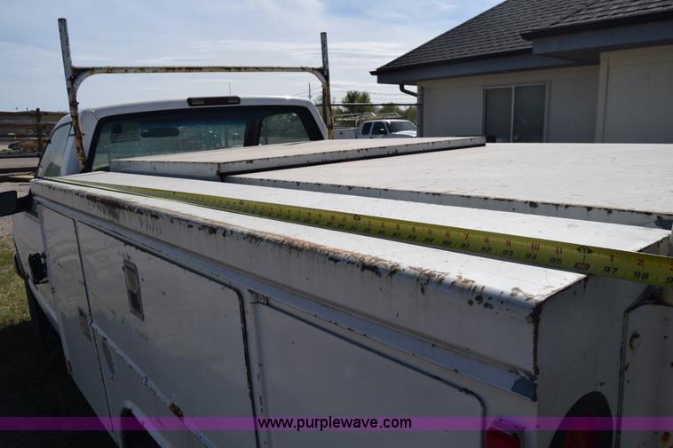 image for item BX9747 1999 Chevrolet 2500 utility truck