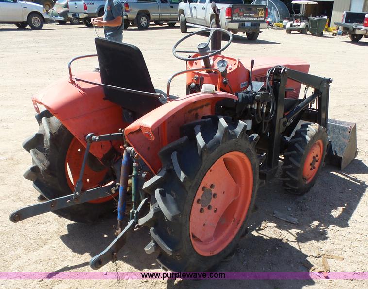 image for item BY9257 Kubota L1500DT tractor