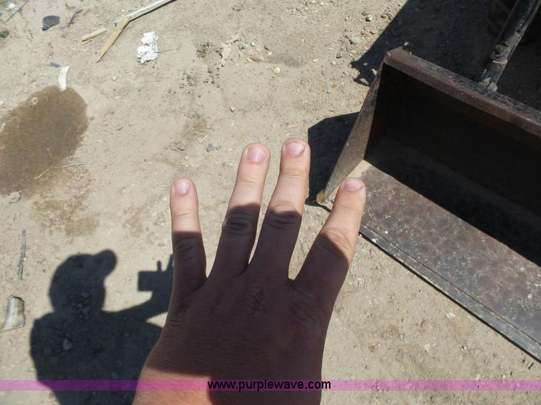 image for item BY9257 Kubota L1500DT tractor