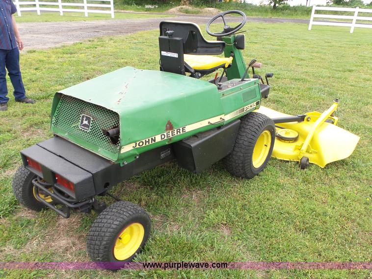 image for item BZ9554 John Deere F935 lawn mower