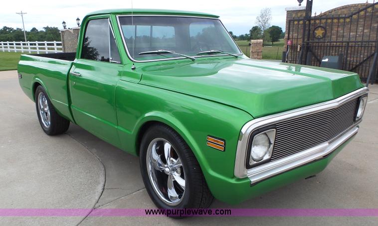 image for item BZ9555 1972 Chevrolet C10 pickup truck