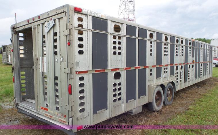 image for item CD9943 1997 Wilson P5GN838R livestock trailer