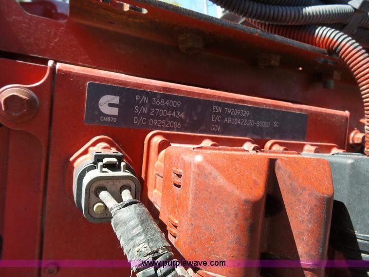 image for item J4098 2007 Peterbilt 386 semi truck