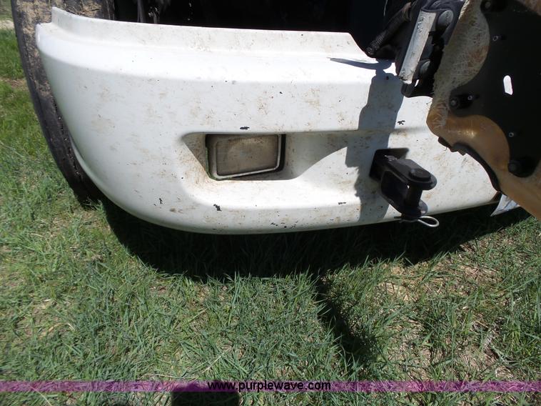 image for item J4098 2007 Peterbilt 386 semi truck