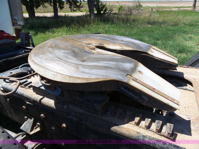 image for item J4098 2007 Peterbilt 386 semi truck