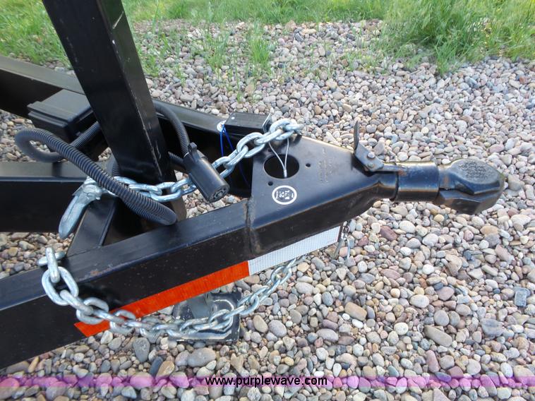 image for item J4113 2010 Sharp enclosed cargo trailer