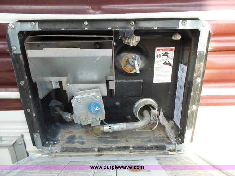 image for item J4114 1979 Dodge Brougham Coach Sportsman camper