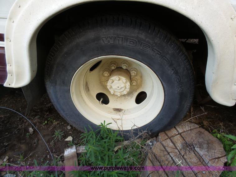 image for item J4114 1979 Dodge Brougham Coach Sportsman camper