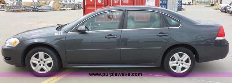 image for item J4194 2011 Chevrolet Impala LS