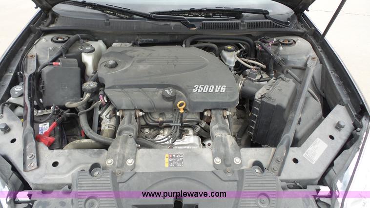 image for item J4194 2011 Chevrolet Impala LS