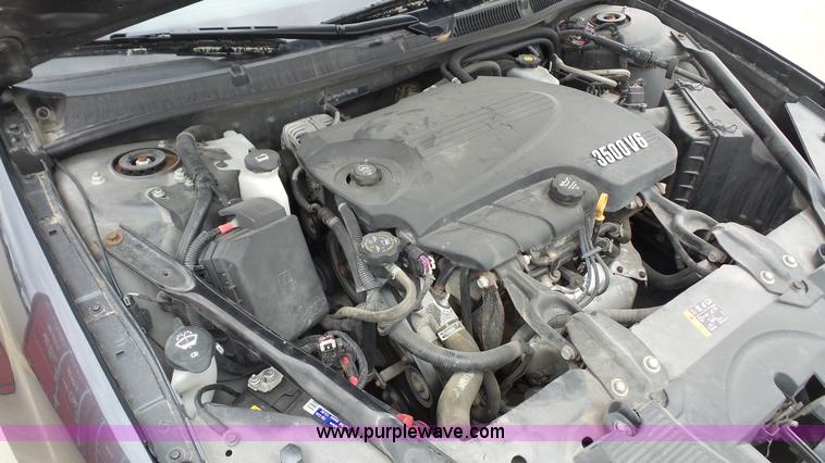 image for item J4194 2011 Chevrolet Impala LS