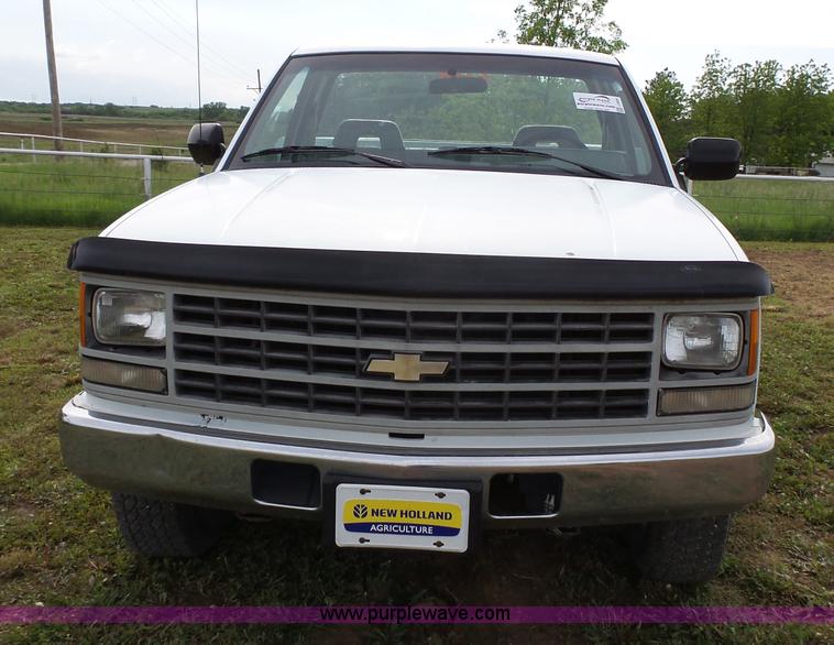image for item J4934 1992 Chevrolet Cheyenne 2500 utility truck
