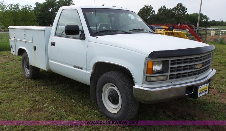 image for item J4934 1992 Chevrolet Cheyenne 2500 utility truck