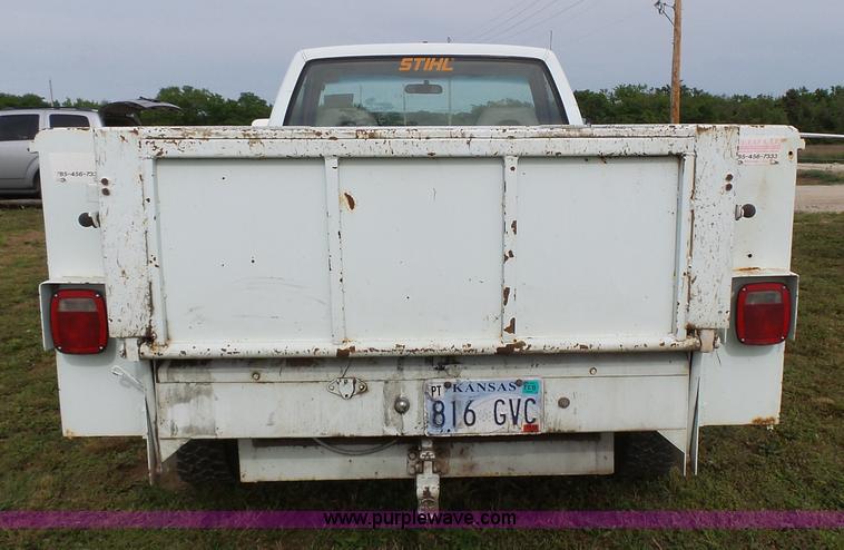 image for item J4934 1992 Chevrolet Cheyenne 2500 utility truck