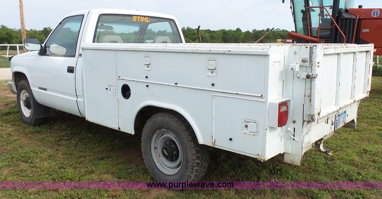 image for item J4934 1992 Chevrolet Cheyenne 2500 utility truck