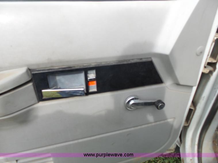 image for item J4934 1992 Chevrolet Cheyenne 2500 utility truck