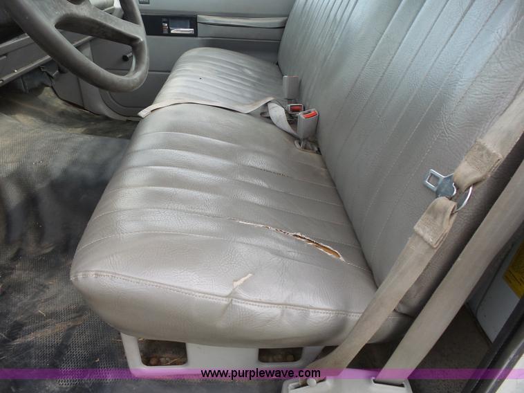 image for item J4934 1992 Chevrolet Cheyenne 2500 utility truck