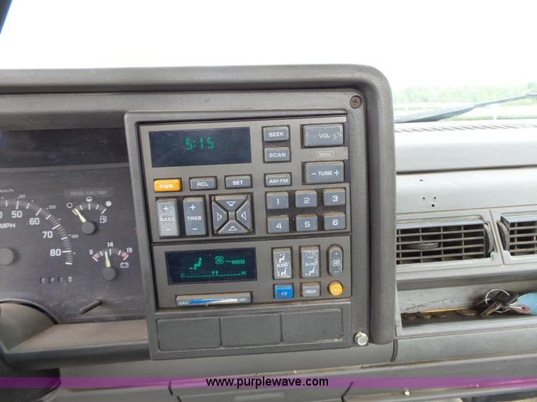 image for item J4934 1992 Chevrolet Cheyenne 2500 utility truck