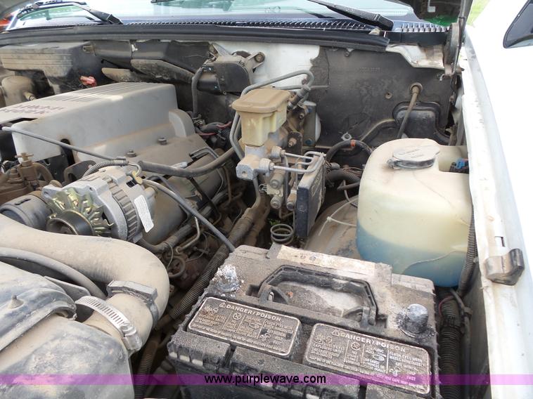 image for item J4934 1992 Chevrolet Cheyenne 2500 utility truck