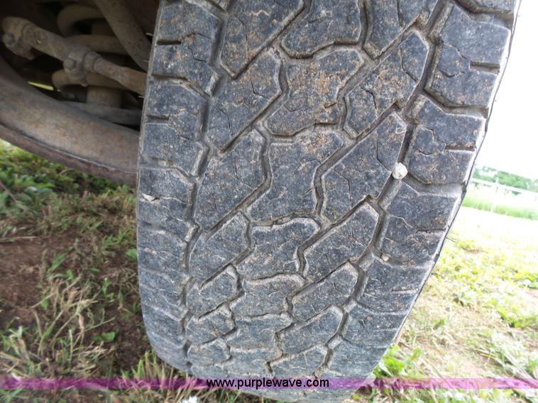 image for item J4934 1992 Chevrolet Cheyenne 2500 utility truck