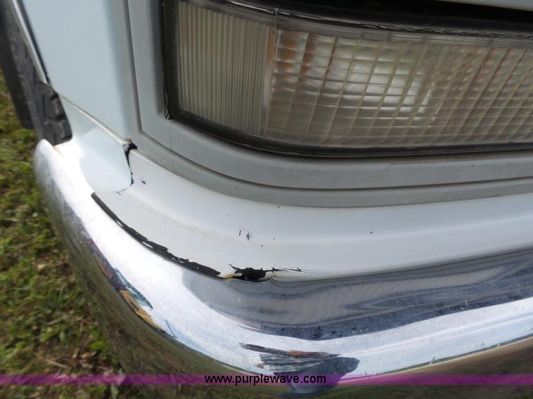 image for item J4934 1992 Chevrolet Cheyenne 2500 utility truck