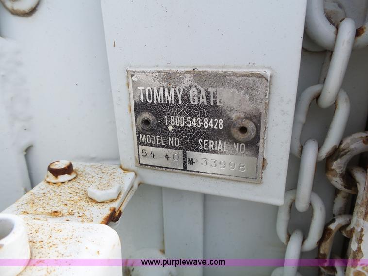 image for item J4934 1992 Chevrolet Cheyenne 2500 utility truck