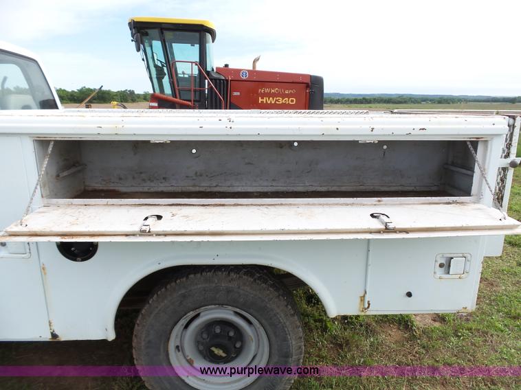 image for item J4934 1992 Chevrolet Cheyenne 2500 utility truck