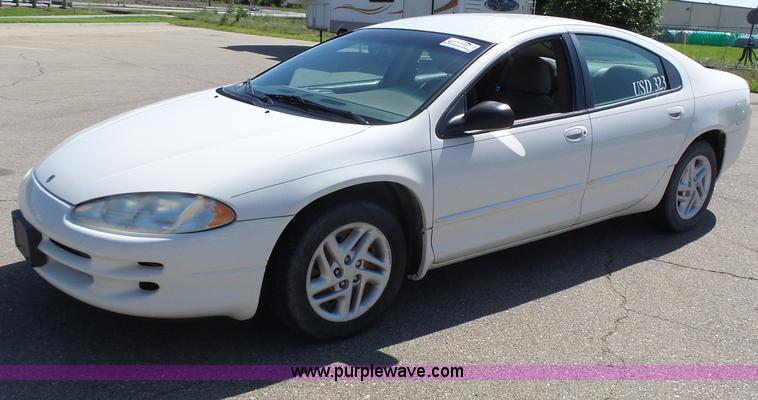 image for item J4937 2002 Dodge Intrepid SE