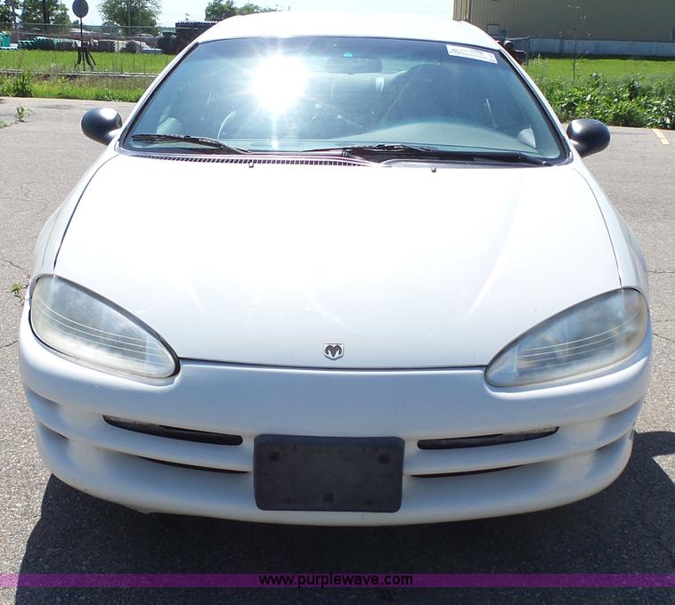 image for item J4937 2002 Dodge Intrepid SE