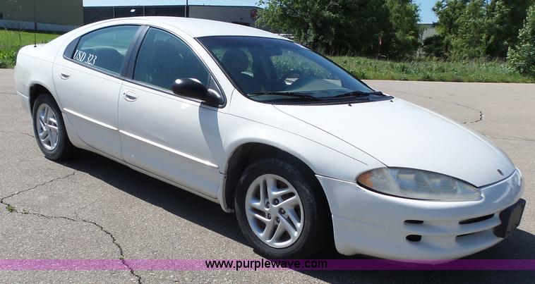 image for item J4937 2002 Dodge Intrepid SE