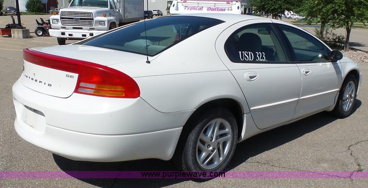 image for item J4937 2002 Dodge Intrepid SE