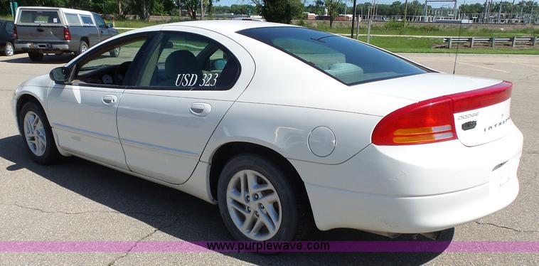 image for item J4937 2002 Dodge Intrepid SE